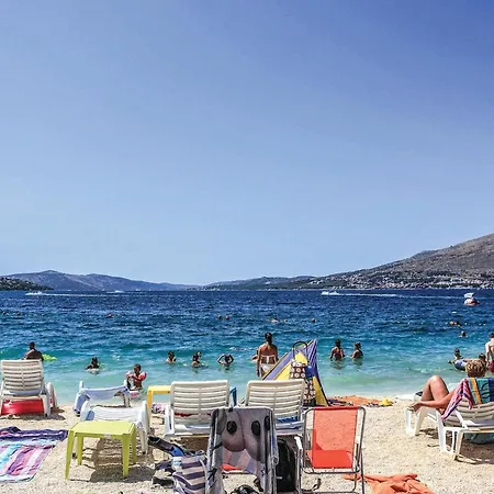 شقة In Okrug Gornji تروغير