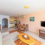 Appartamento In Okrug Gornji Traù