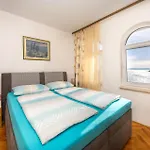 In Okrug Gornji Traù
