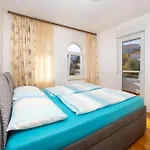 In Okrug Gornji Traù